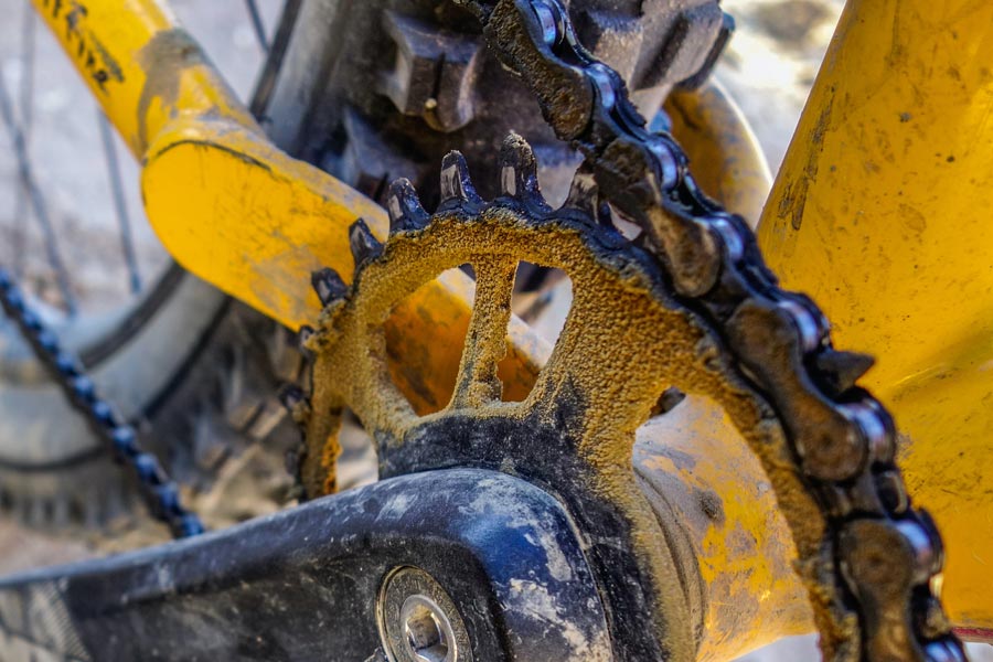 4 Steps to Revitalize Your Rusty Bike Chain